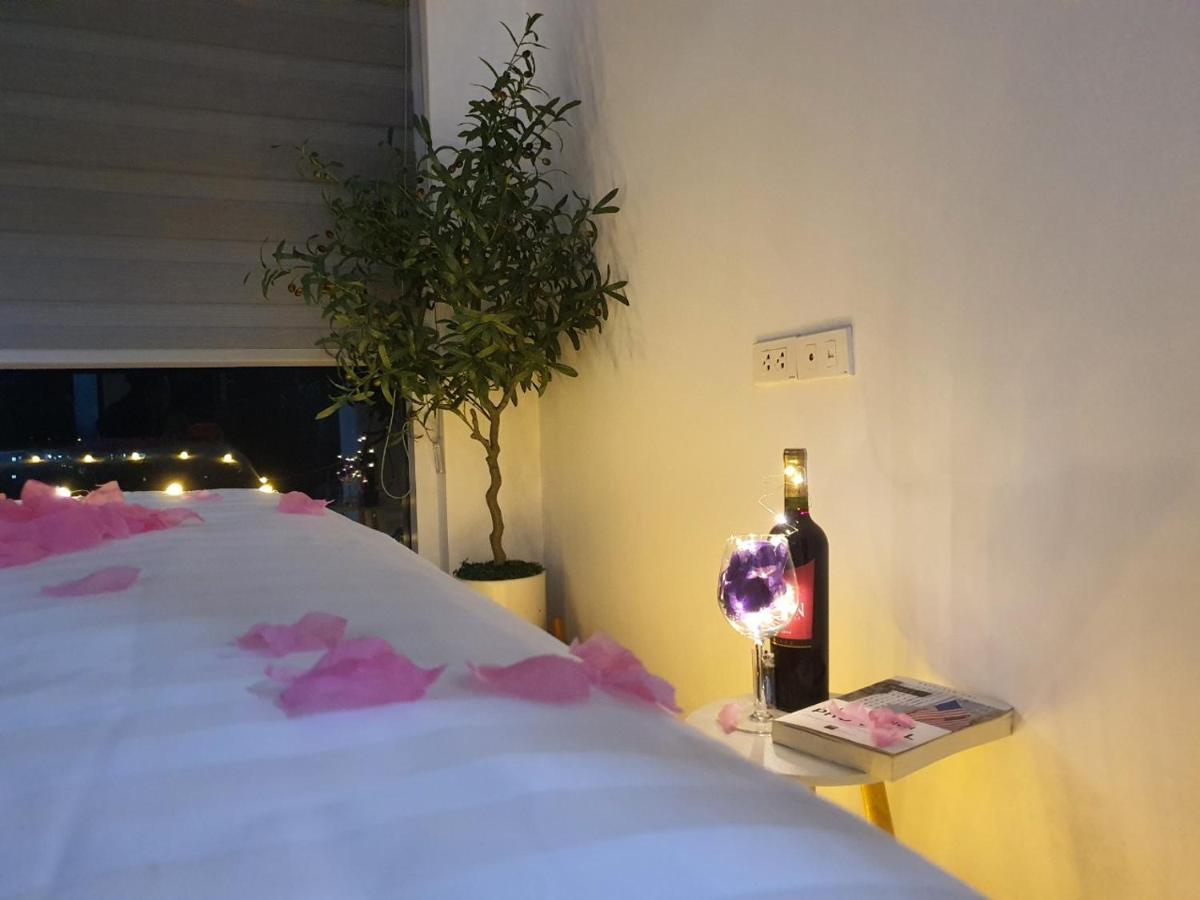 Tulip Homestay Ha Long Esterno foto